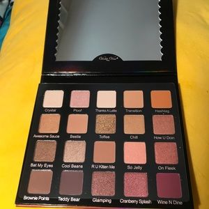 VIOLET VOSS HG PRO PALETTE